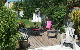 Maison D'hôtes La Roseraie À